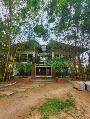Boho Orchards Villa - Luxury Vintage Bohemain experience!